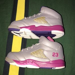 Air Jordan 5 Cement Grey/Pink Foil-Raspberry Red’
